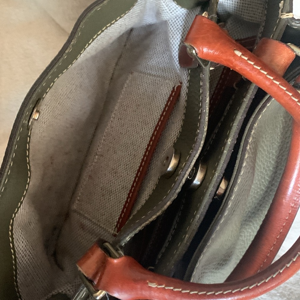 Dooney and Bourke elephant purse w/handles and crossbody adjustable strap - Picture 10 of 16